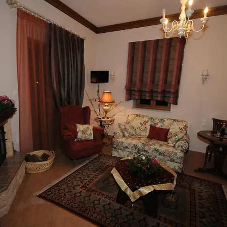 Hotel Margit Karpenísion