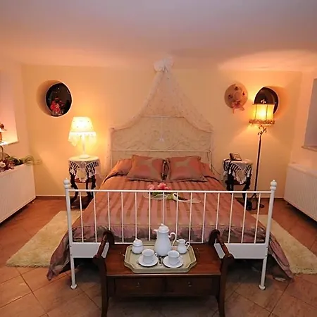 Hotel Margit Karpenisi