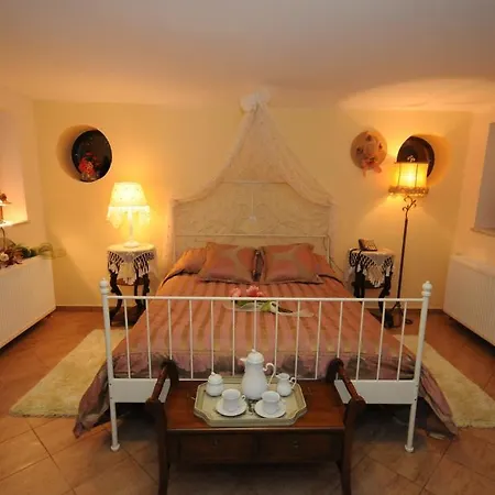 Margit Hotel Karpenisi