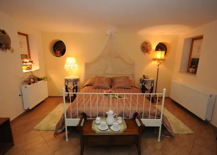 Margit Hotel Karpenisi